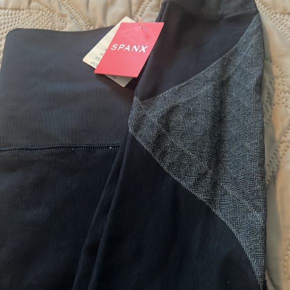 SPANX Seamless moto legging Indigo Sky. Size M Tummy Control Legging - Picture 7 of 9